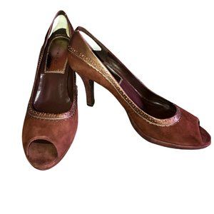 BANDOLINO BROWN SUEDE AND LEATHER PUMPS